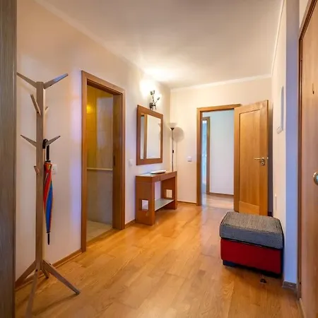 Duplex Tres Castelos 公寓