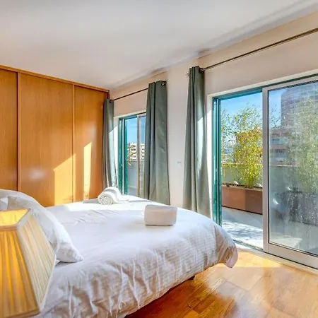 Duplex Tres Castelos 公寓 *